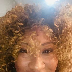 Meet your Posher, Eraina